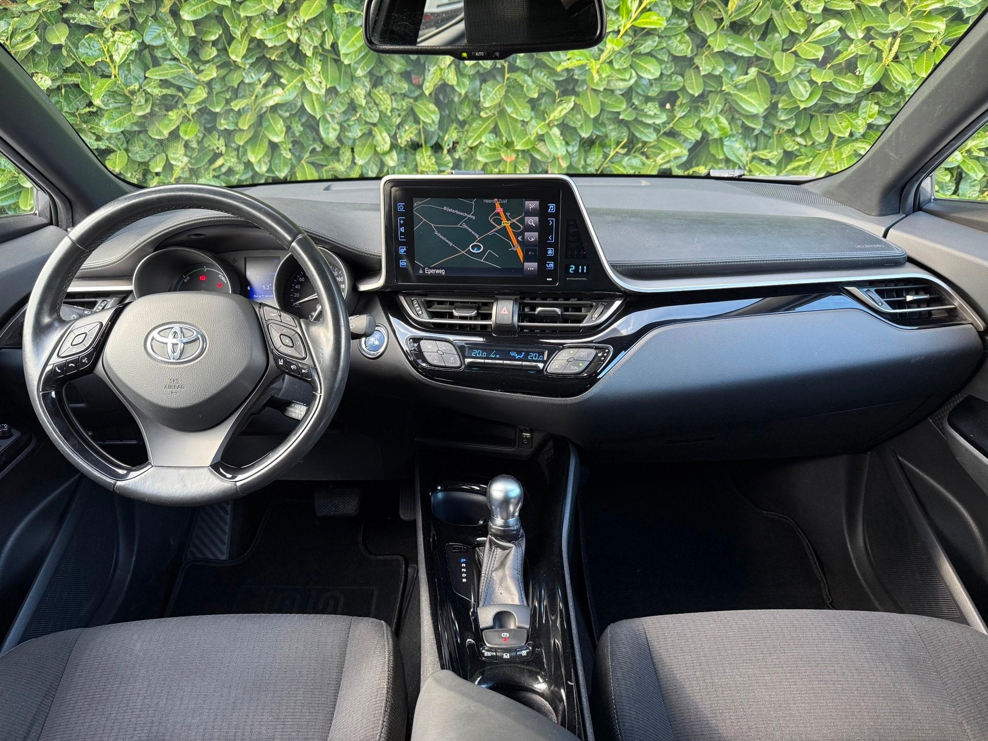 Toyota C-HR 1.8 Hybrid Dynamic AUT|NAVI|TREKH|CAMERA|ACC|NAP, Stof, 4 cilinders, 26 km/l, Hybride Elektrisch/Benzine