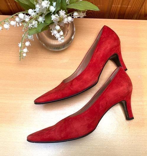 Contessa schoenen maat 37 [DM], Kleding | Dames, Ophalen of Verzenden, Zo goed als nieuw, Schoenen met hoge hakken, Rood