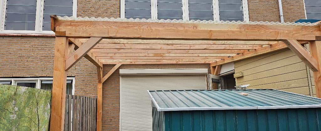 Mooie ruime overkapping, Ophalen, Zo goed als nieuw, Overige typen