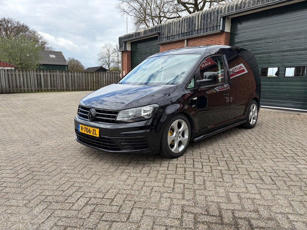 Volkswagen Caddy 2.0 TDI L1H1 Sport verlaagd 140PK!, Auto's, Gebruikt, 4 cilinders, Volkswagen, Bedrijf