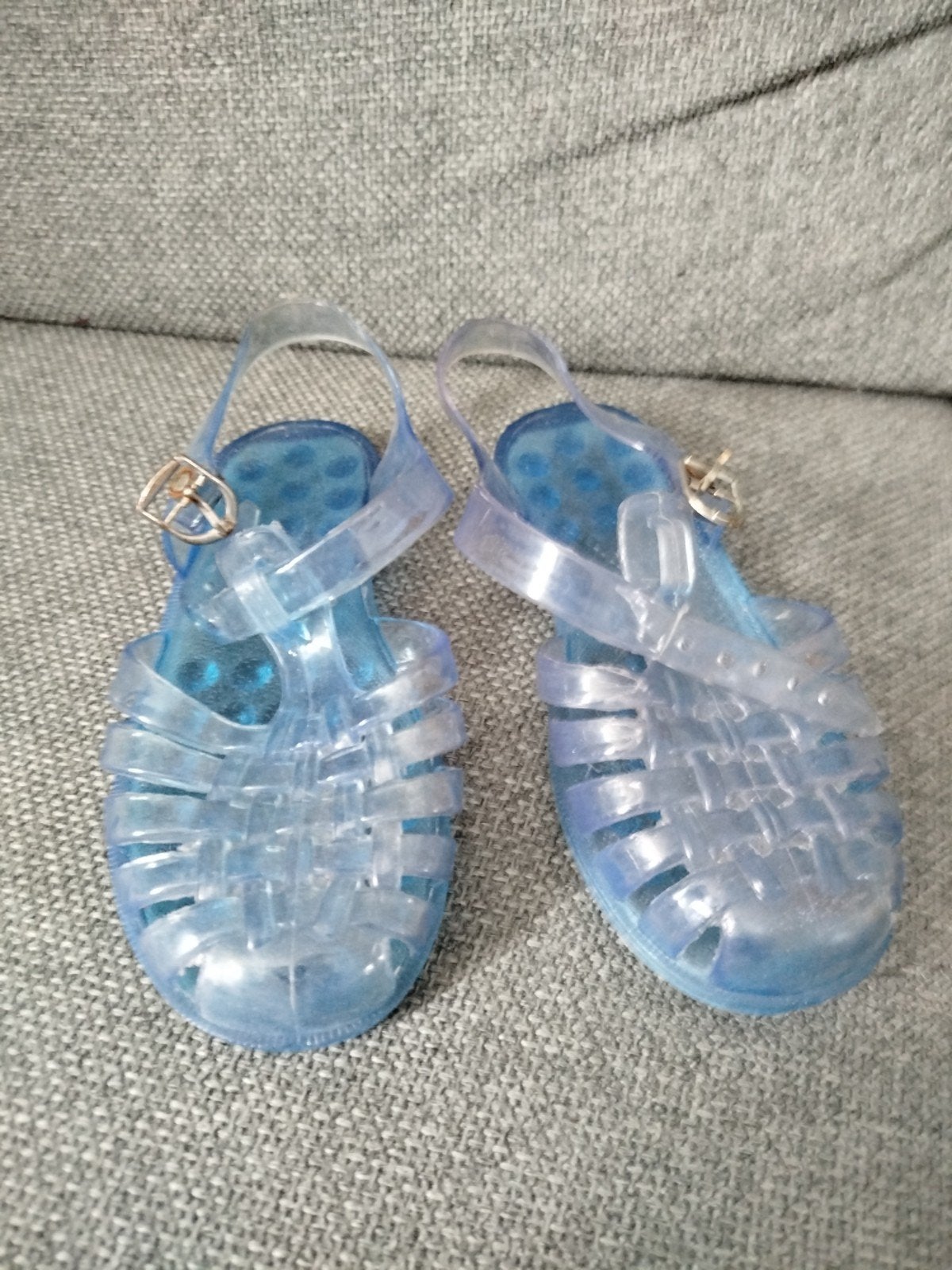 Blauwe plastic sandalen waterschoenen voor kinderen, Gebruikt, Jongen of Meisje, Schoenen, Ophalen of Verzenden