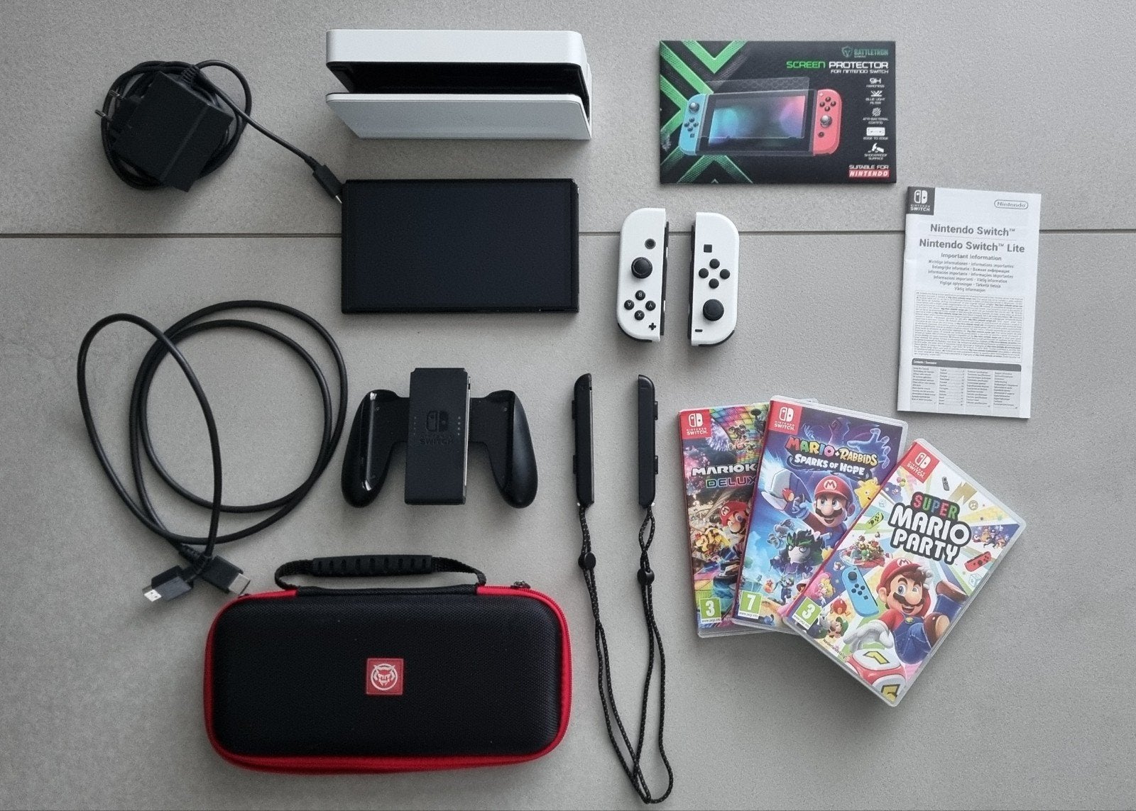 Nintendo Switch Oled Wit + Racestuur met pedalen - Zo goed a, Ophalen