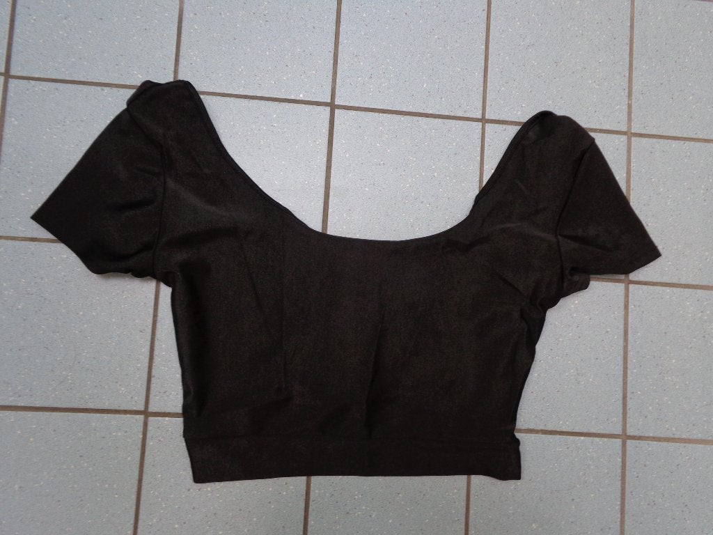 Super gave korte damestop van fashion, maat L, Kleding | Dames, Tops, Zwart, Maat 42/44 (L), Ophalen of Verzenden, Zo goed als nieuw