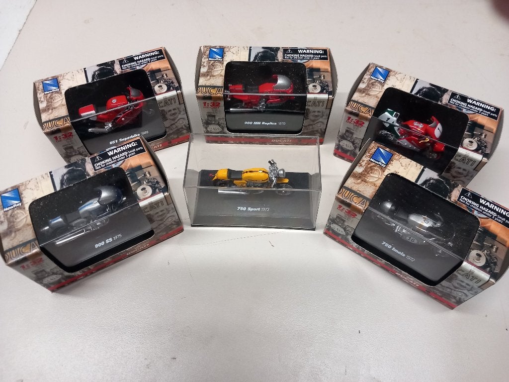 model ducati superbikes, Overige merken, 1:32 tot 1:50, Overige typen, Nieuw