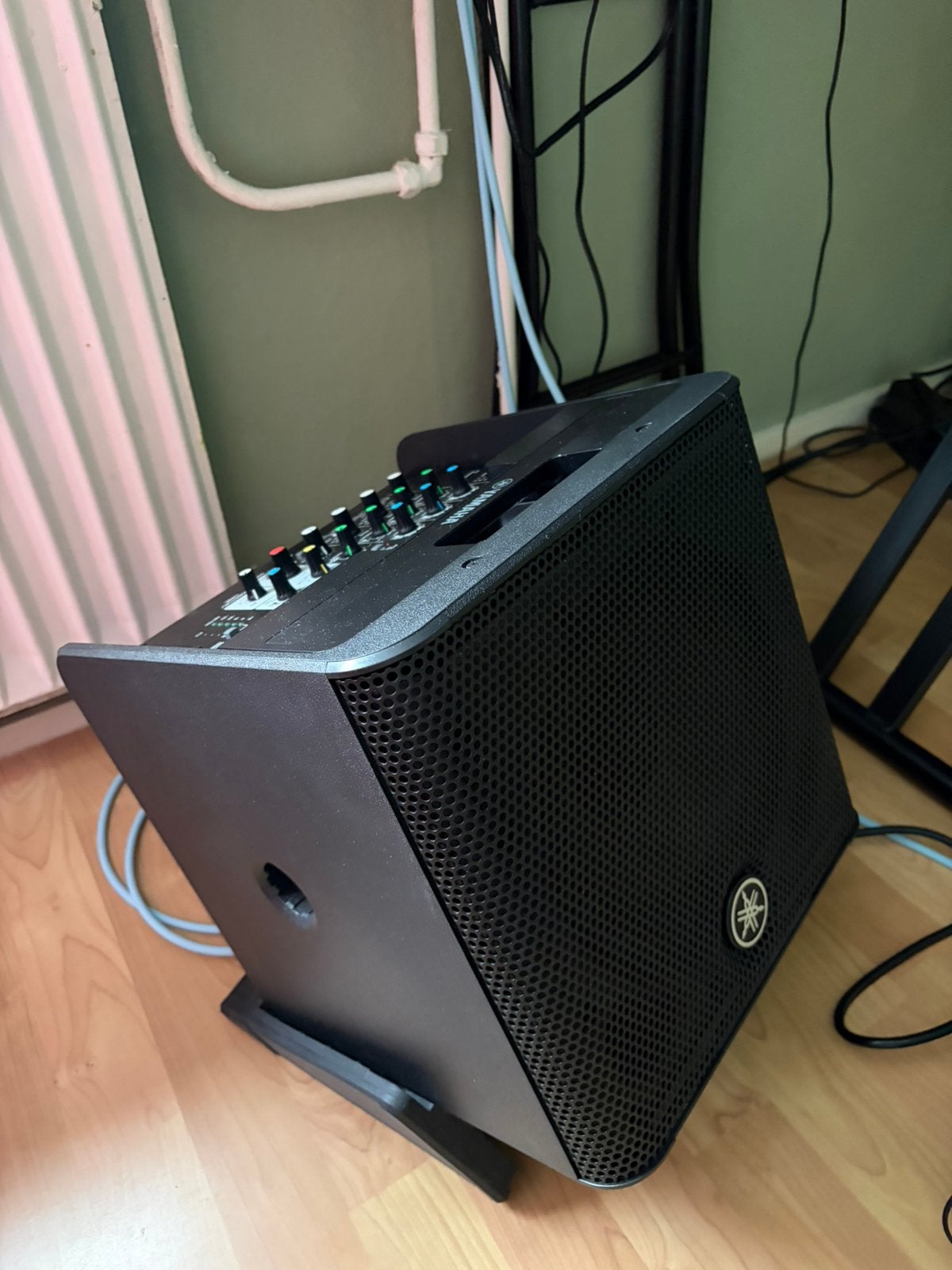 Yamaha Stagepas 200 Draagbaar PA Systeem, inclusief batterij, Ophalen of Verzenden, Zo goed als nieuw, Minder dan 500 watt, P.A.