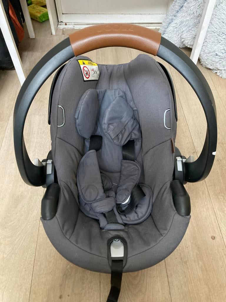 Max-cosy;Joolz x BeSafe iZi Go Modular X1 autostoel, Kinderen en Baby's, Autostoeltjes, Autogordel of Isofix, Zijbescherming, Zo goed als nieuw
