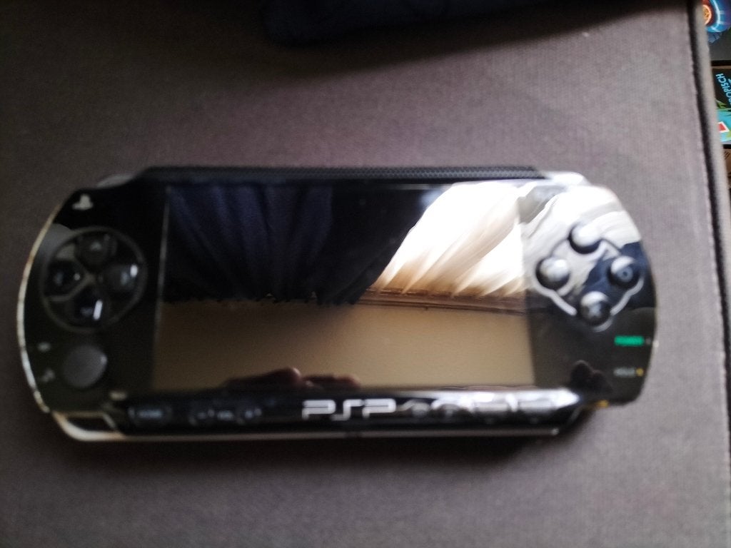 Psp model 1004, Spelcomputers en Games, Spelcomputers | Sony PSP, Ophalen, Gebruikt, Zwart, PSP
