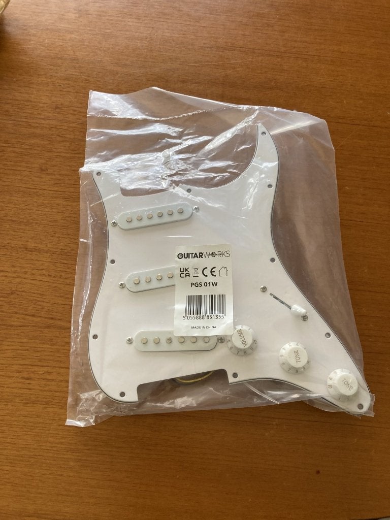 Immitatie Stratocaster slagplaat, Ophalen of Verzenden, Nieuw, Elektrische gitaar