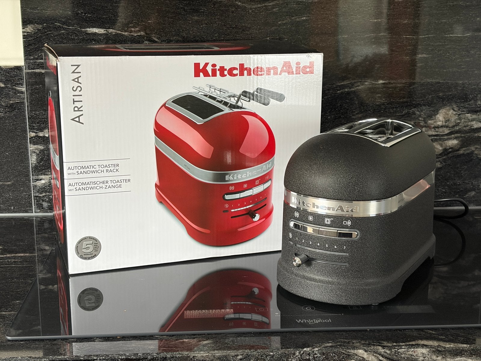 KitchenAid Artisan Toaster - Zwart met een extra sandwichrek, Ophalen, Zo goed als nieuw