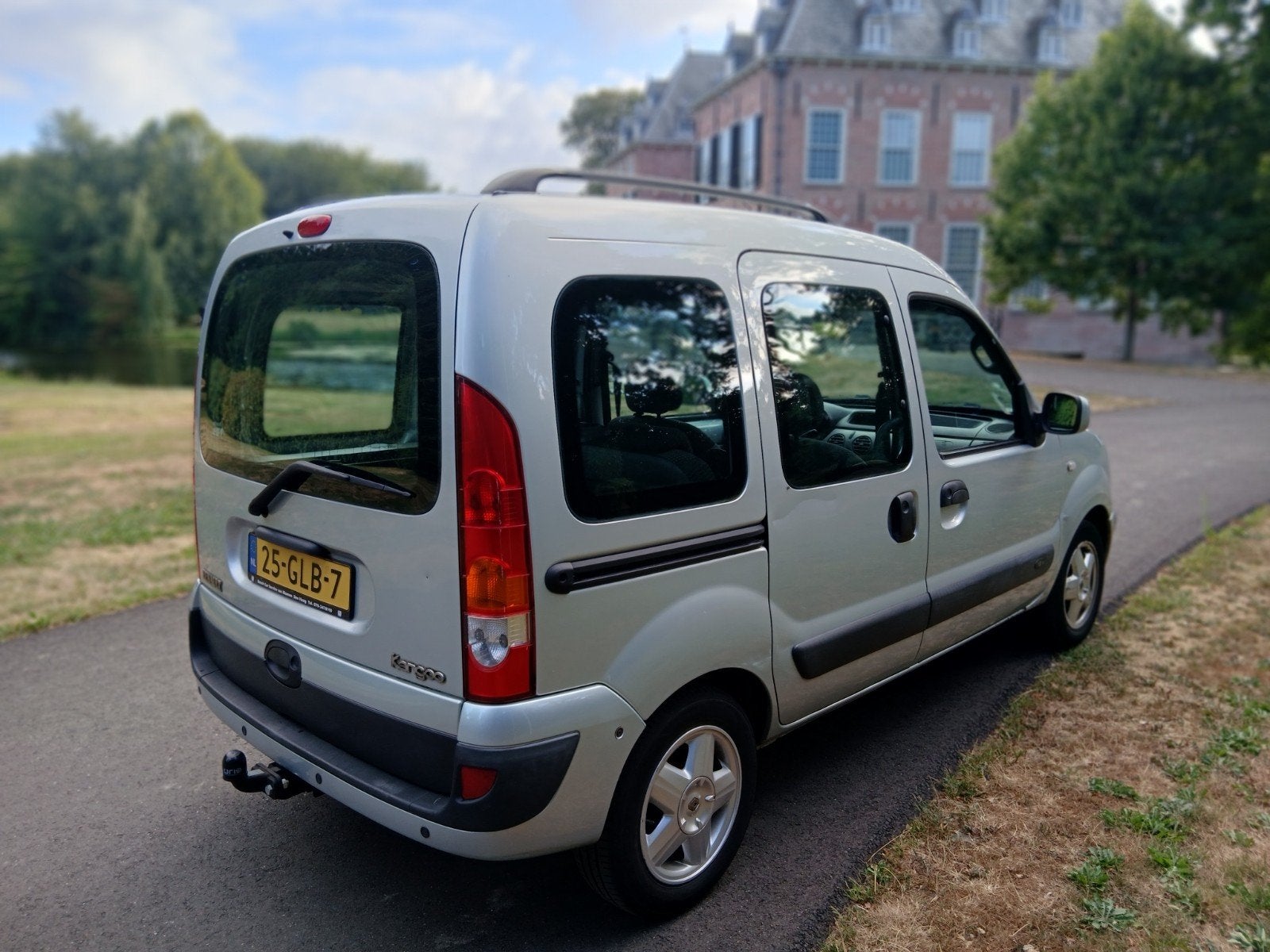 Renault Kangoo 1.6 16V Family 5-Pers Automaat Airco Trekhaak, Auto's, Parkeersensor, Stof, 995 kg, 49 €/maand