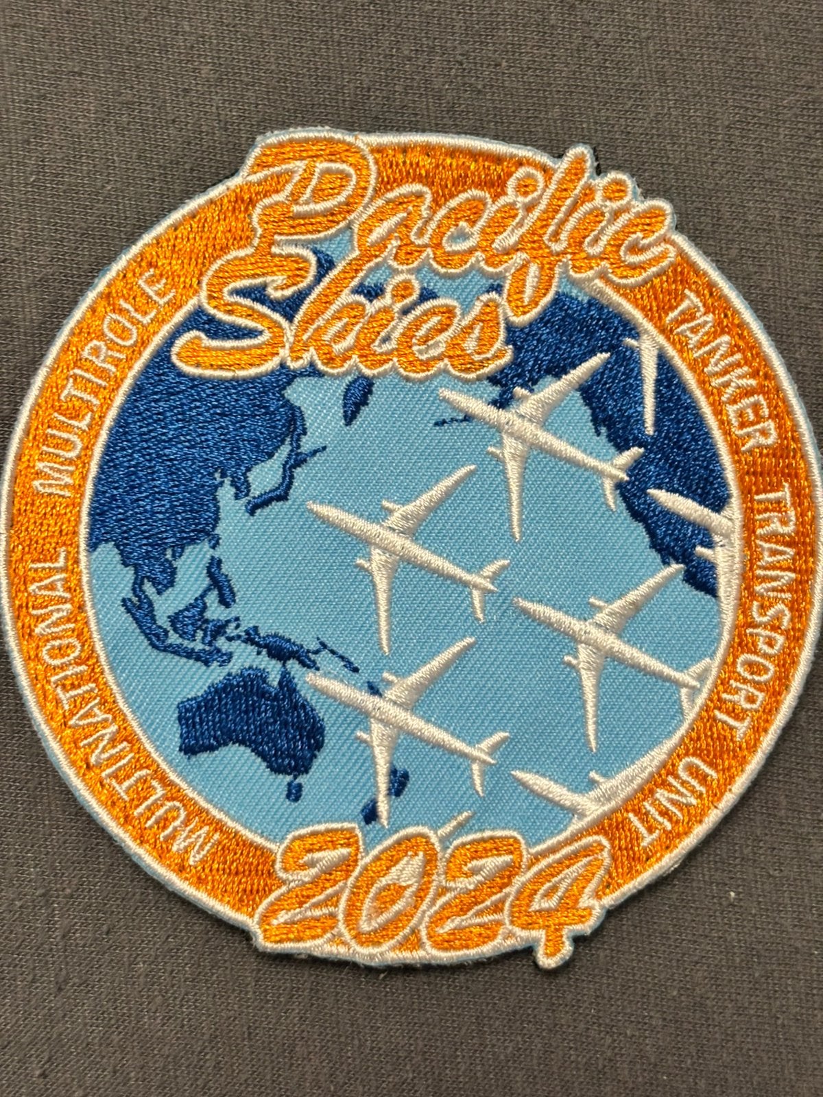 Embleem MRTT 2024 Pacific skies, Verzenden, Luchtmacht, Nederland, Embleem of Badge