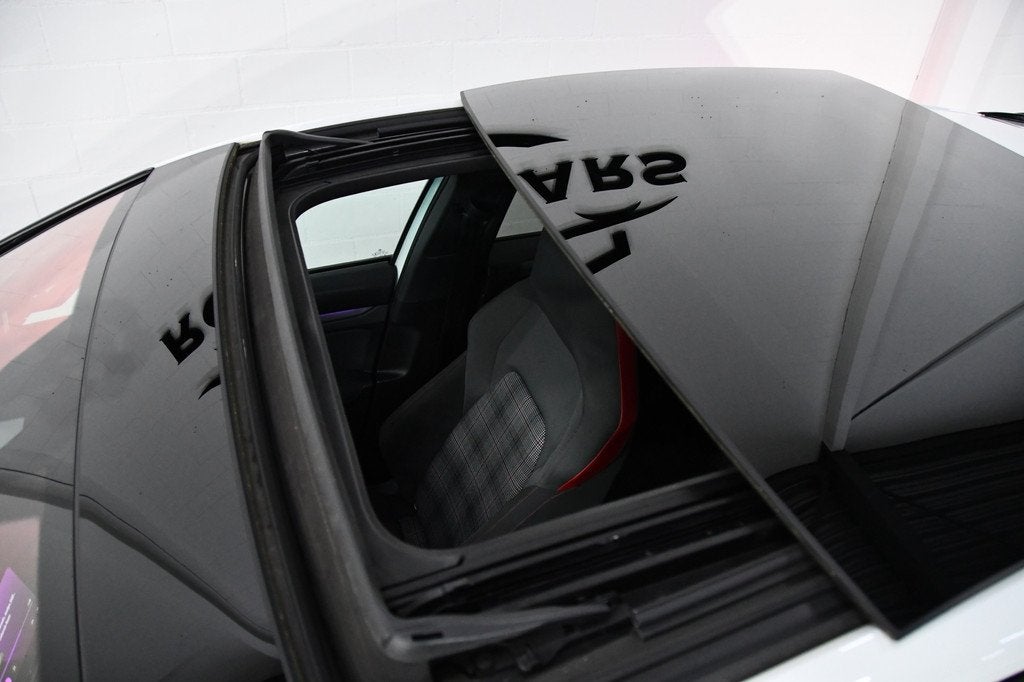 Volkswagen Golf 2.0 TSI GTI*Pano*H&K*Blindspot*Keyless, Euro 6, 4 cilinders, 1984 cc, Alcantara