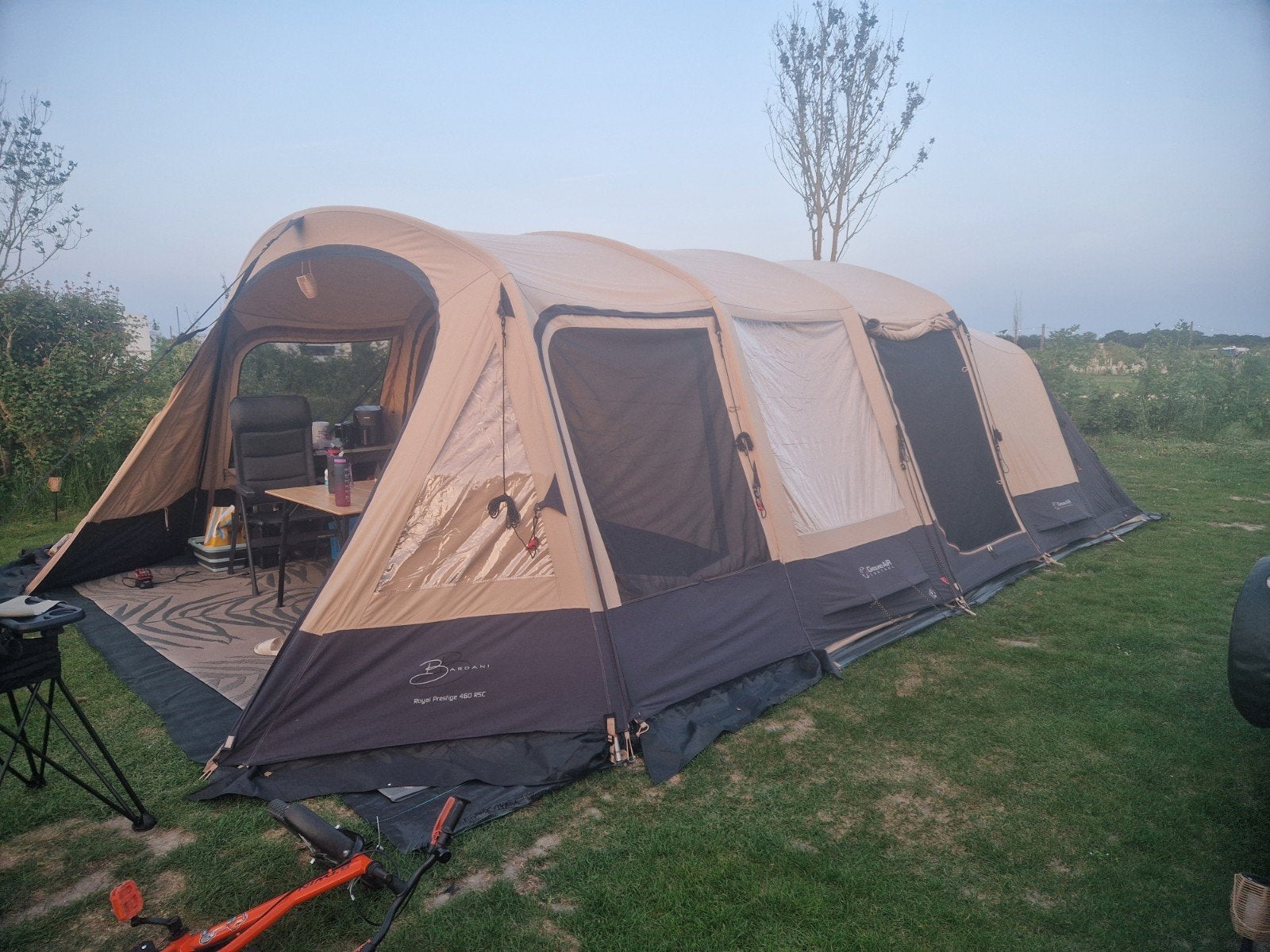 Bardani Royal Prestige 460 tunneltent - Ruim en Comfortabel, Caravans en Kamperen, Tenten, Ophalen, Gebruikt, Tot en met 5