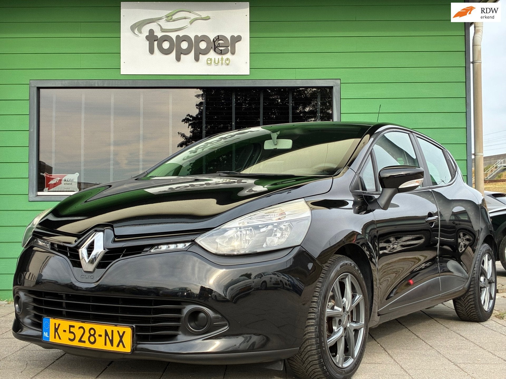 Renault Clio 1.2 Collection|1e Eigenaar|Navigatie|CruiseCont, Auto's, Renault, Voorwielaandrijving, Euro 5, Gebruikt, Multifunctioneel stuurwiel