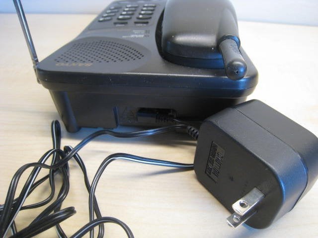 Draadloze telefoon Sanyo CLT-670, adapter op 120 Volt !!!, Telecommunicatie, Ophalen of Verzenden, 1 handset