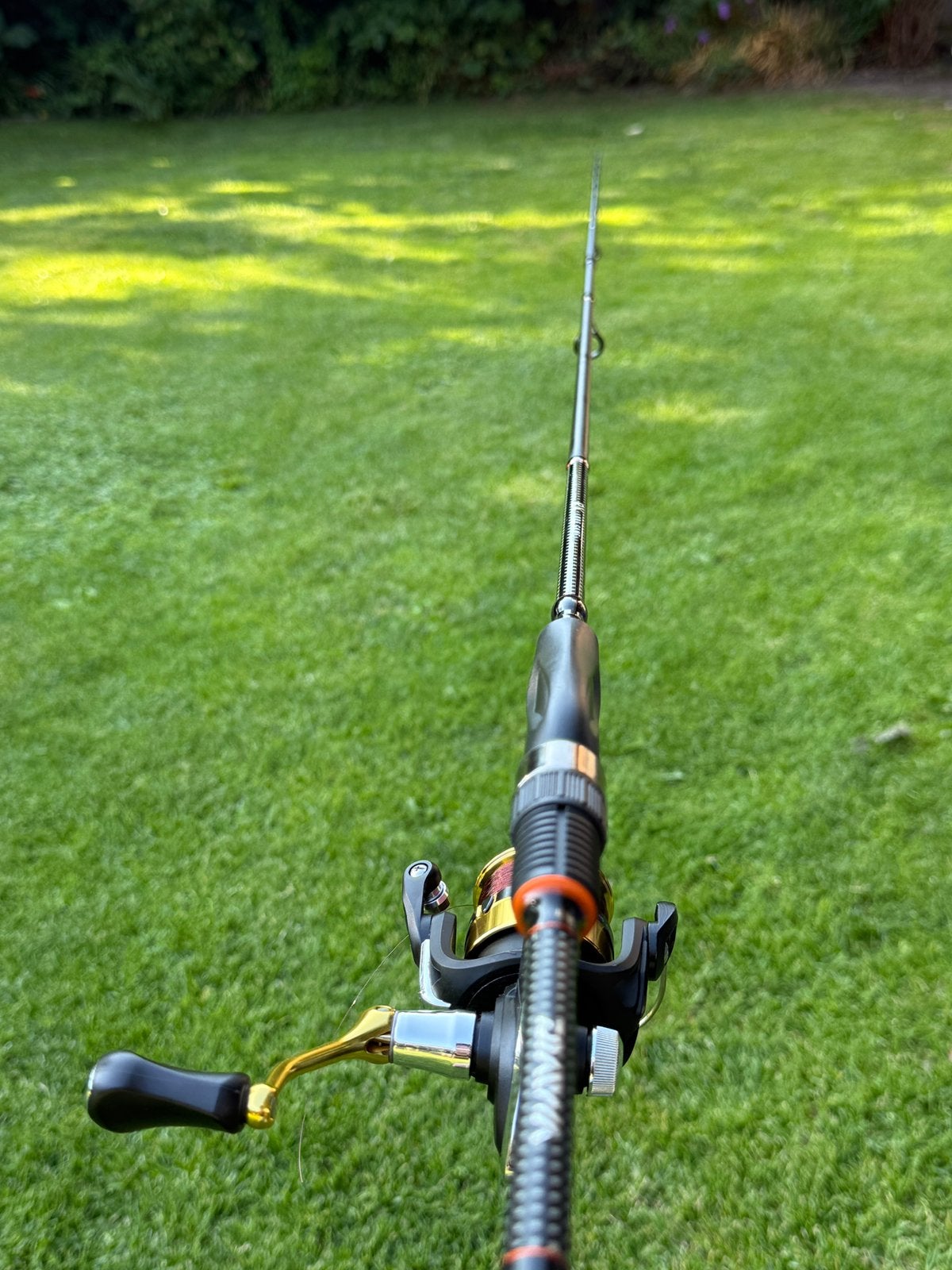 Daiwa vishengel combo. 2.1m, 2 delen., Ophalen, Zo goed als nieuw, Werphengel