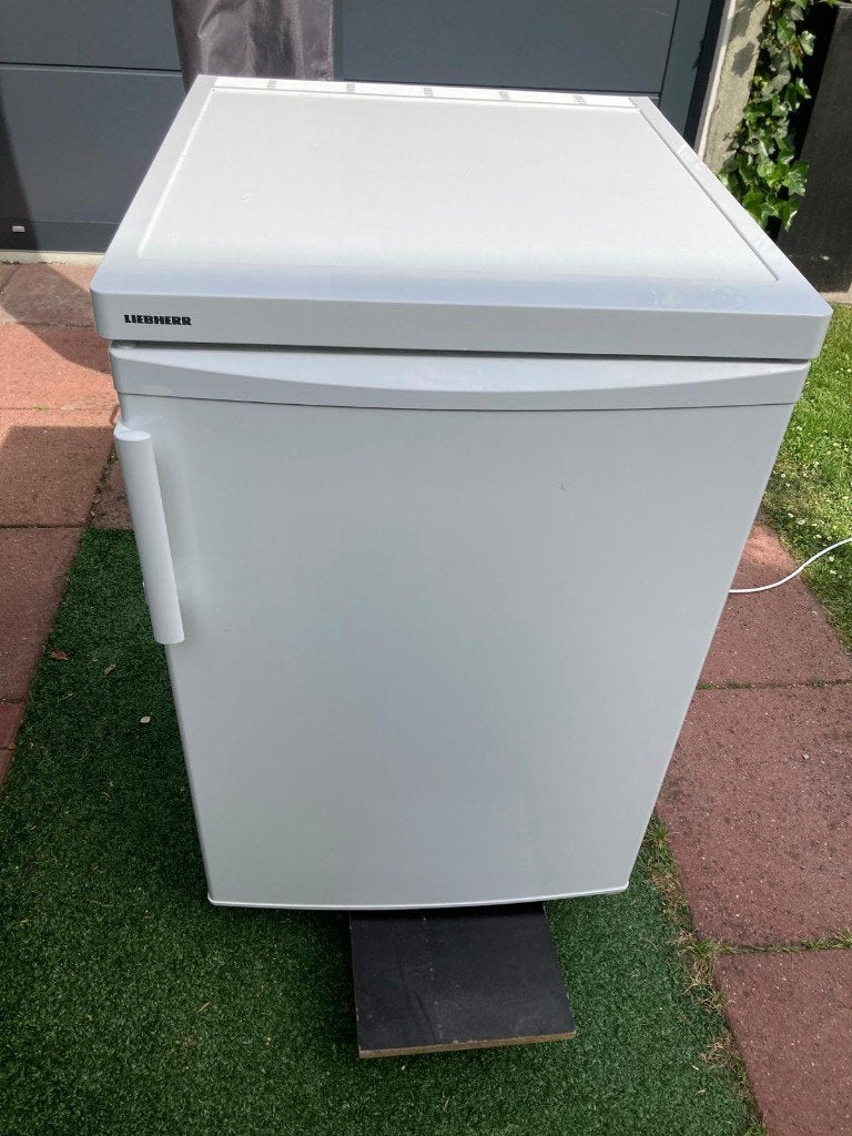 LIEBHERR Tafelmodel koelkast met vriesvak TP144420, 100 tot 150 liter, Zo goed als nieuw, 45 tot 60 cm, Met vriesvak