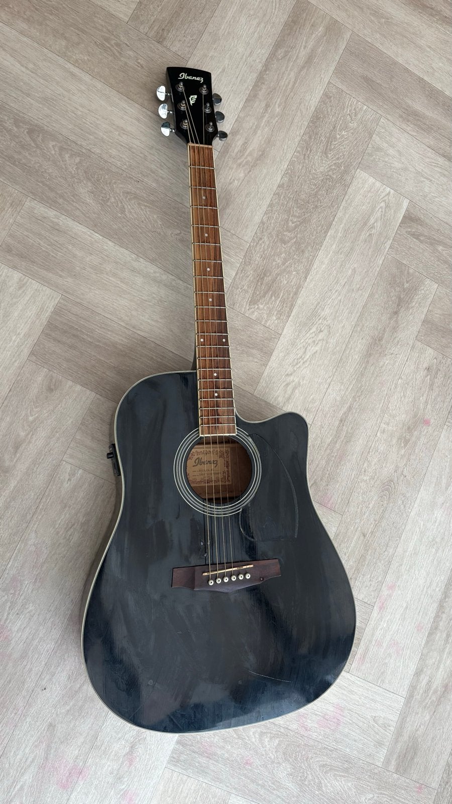 Ibanez PF15CE-BK Westerngitaar met element en hoes, Muziek en Instrumenten, Snaarinstrumenten | Gitaren | Akoestisch, Ophalen of Verzenden
