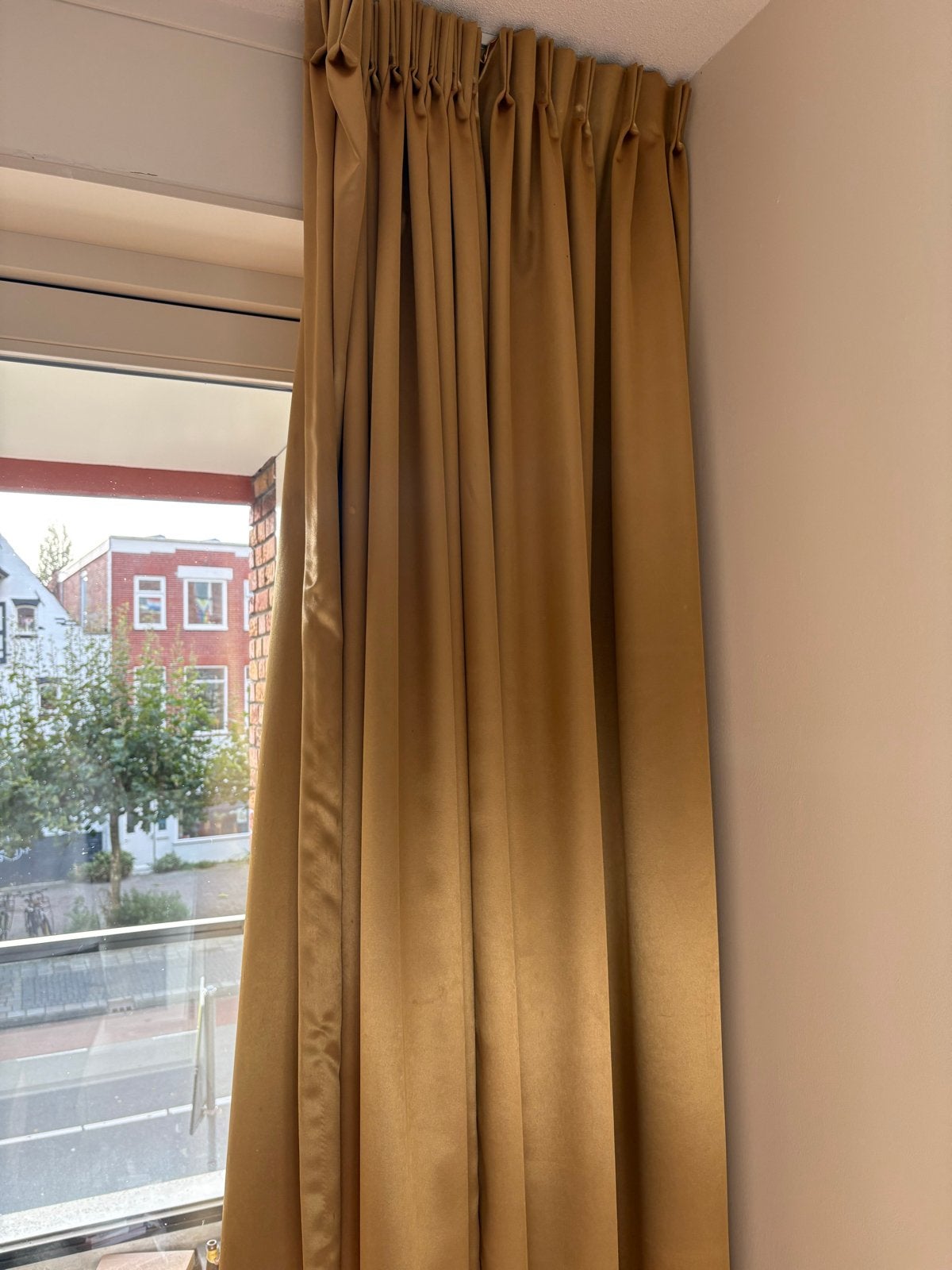 6 gouden gordijnen met plooien - 260x140 cm, Ophalen, Plooiafwerking, Gebruikt, Gordijn