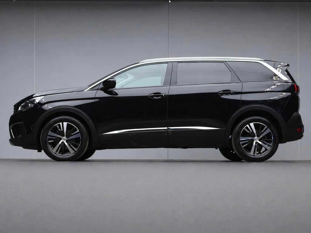 Peugeot 5008 1.2 PureTech Allure 7P Sport (APPLE CARPLAY,NAV, Auto's, Peugeot, Gebruikt, 1199 cc, 7 stoelen, Zwart