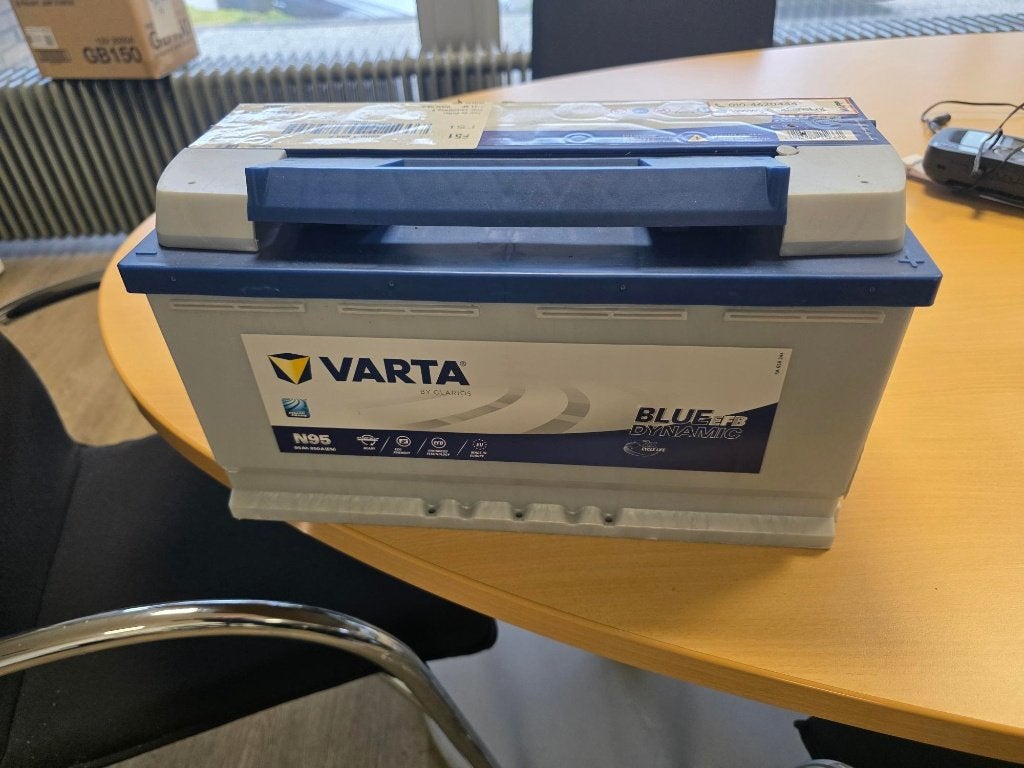 Varta Blue Dynamic EFB N95 95Ah 353x175x190x190, Ophalen, Nieuw