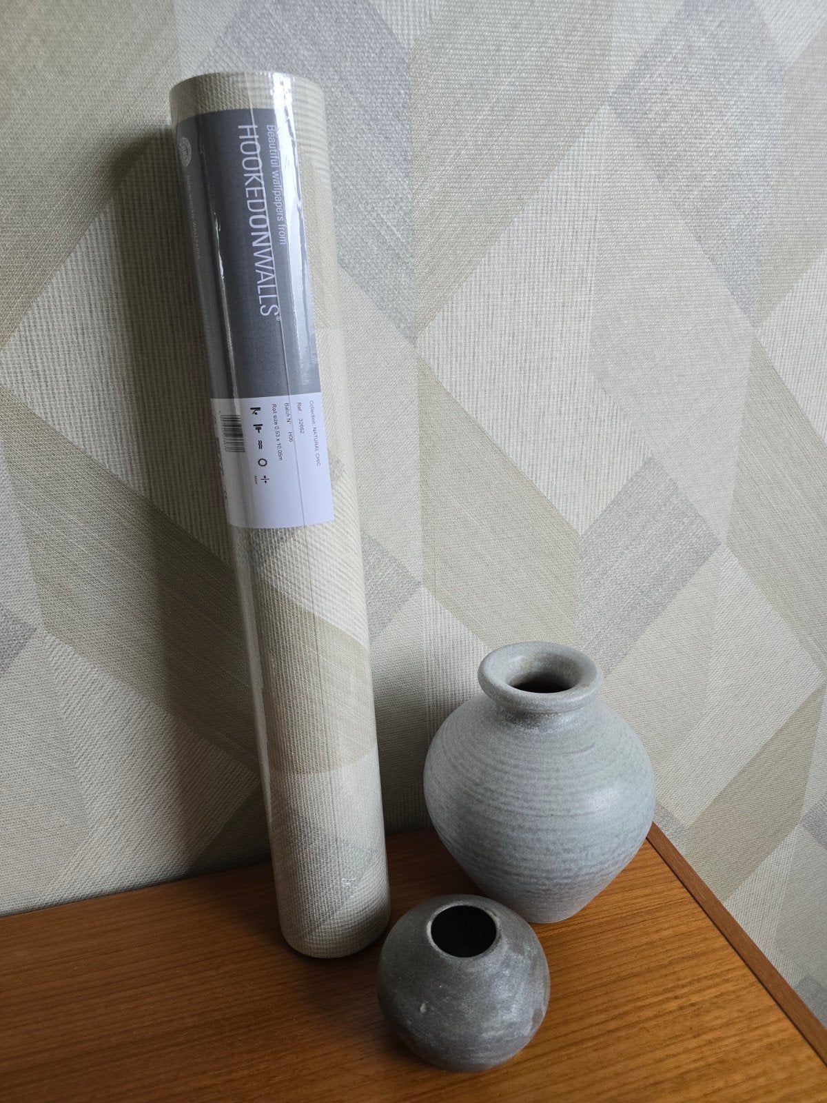 Hooked on Walls Behang 'Natural Chic' - Geometrisch Vinyl, Ophalen of Verzenden