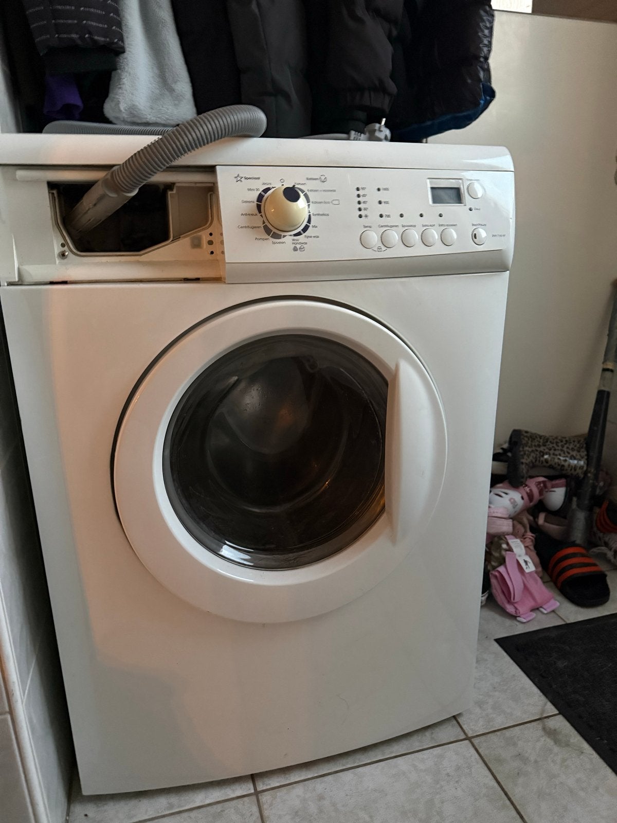 Zanussi Flexi Dose 7kg 1600 toeren wasmachine, Witgoed en Apparatuur, Ophalen, 6 tot 8 kg, Gebruikt, 1600 toeren of meer