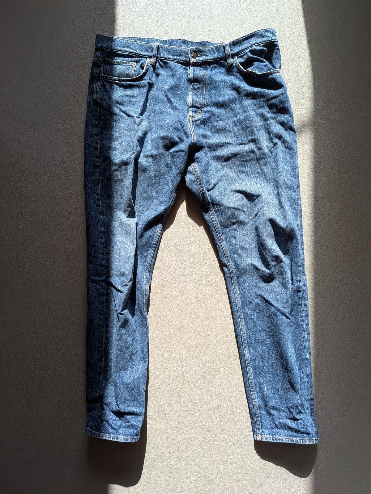 COS Pillar Regular Fit Tapered Leg Jeans W36/L34, W36 - W38 (confectie 52/54), Blauw, COS, Ophalen of Verzenden