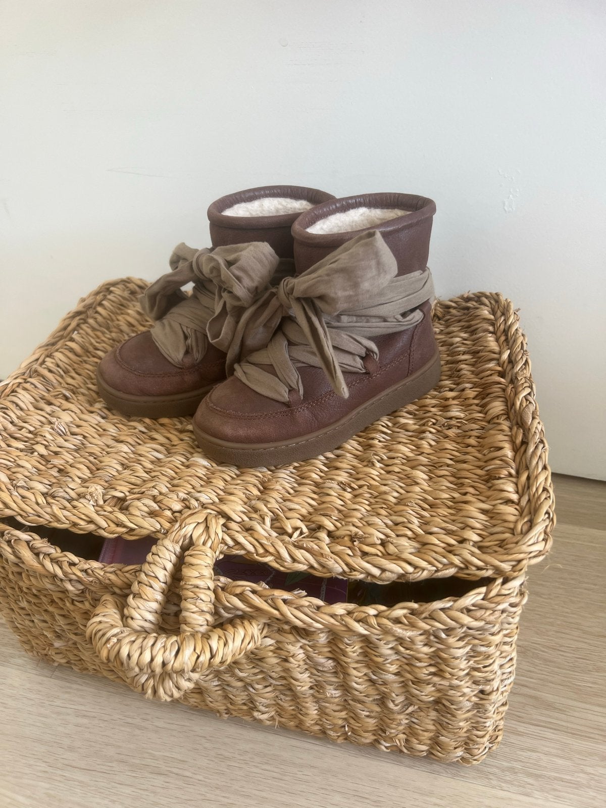 Donsje Laarzen/Boots - Bruin met strik, Ophalen of Verzenden, Gebruikt, Jongen of Meisje, Laarzen