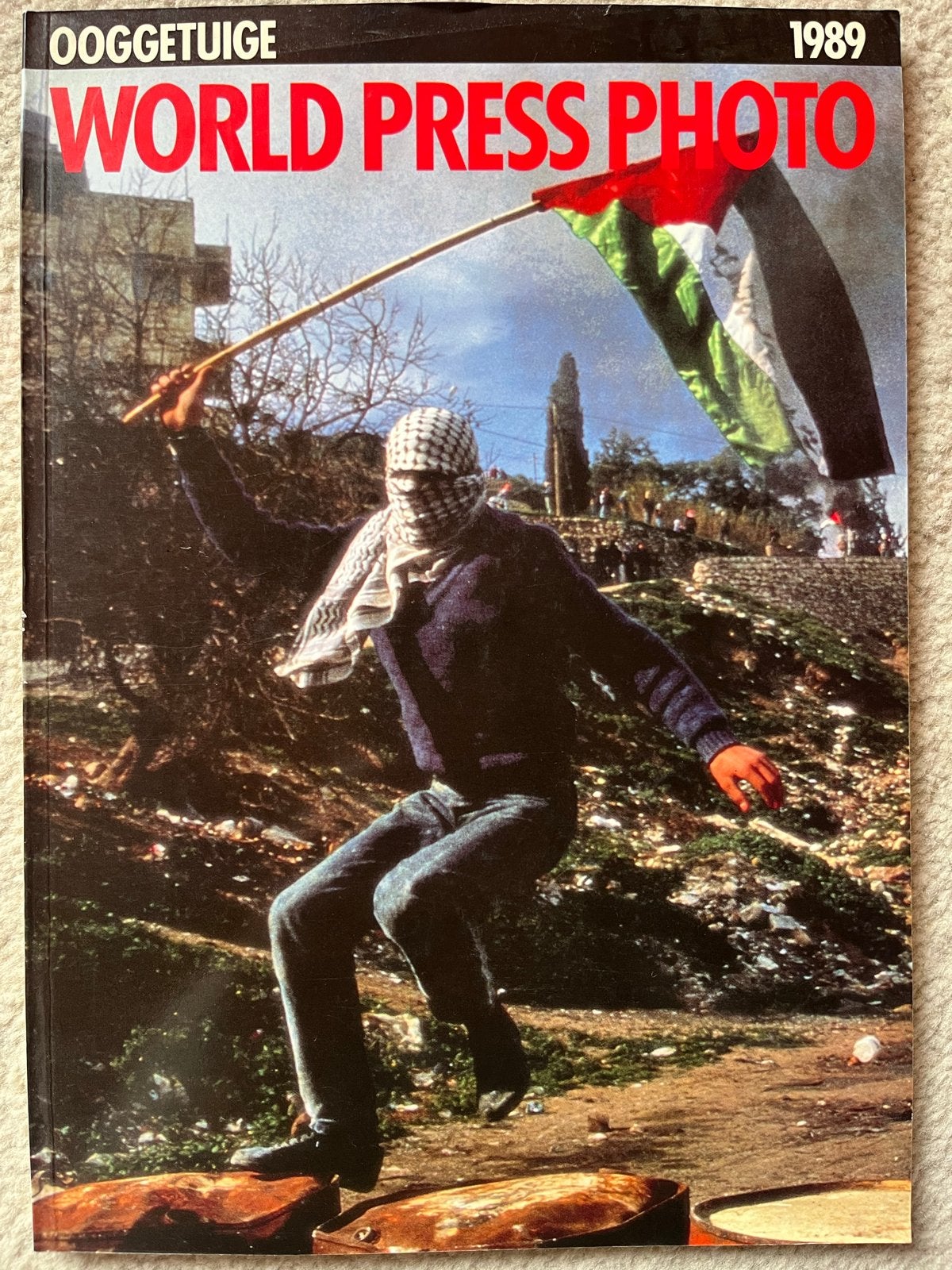 World Press Photo Ooggetuige 1989 - Historisch Magazine, Boeken, Tijdschriften en Kranten, Ophalen of Verzenden, Gelezen, Overige typen