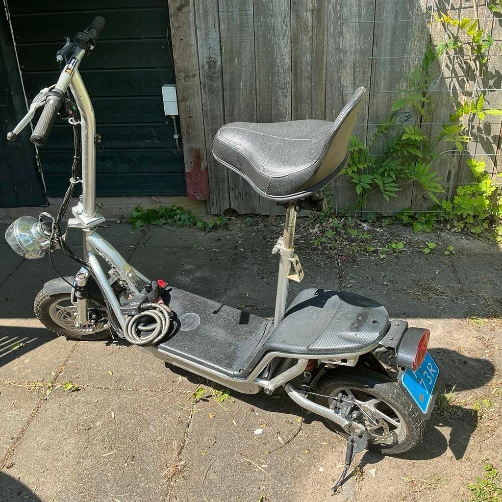 Tante paula step/scooter met kenteken, Fietsen en Brommers, Ophalen, Gebruikt, Elektrisch, Overige merken