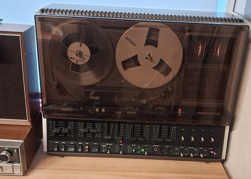 vintage Philips bandrecorder N4422, Audio, Tv en Foto, Ophalen, Bandrecorder, Met stofkap