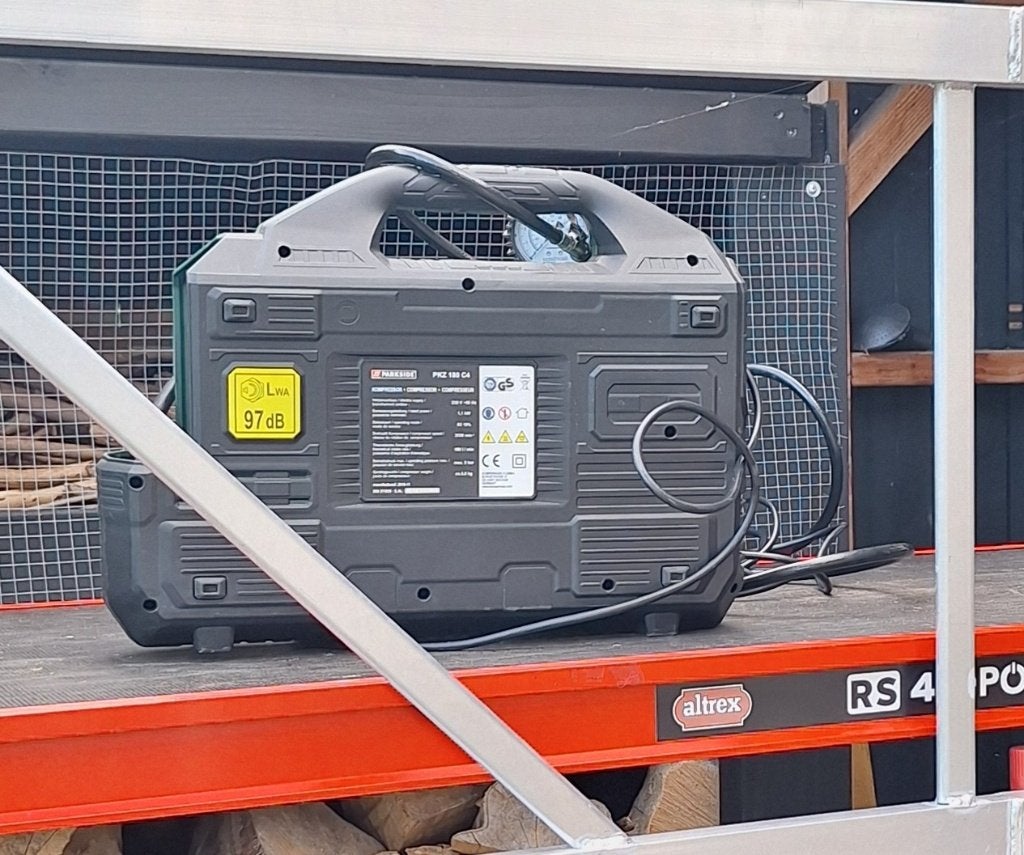 Mini Compressor, Ophalen, Gebruikt, Minder dan 200 liter/min, 25 tot 100 liter