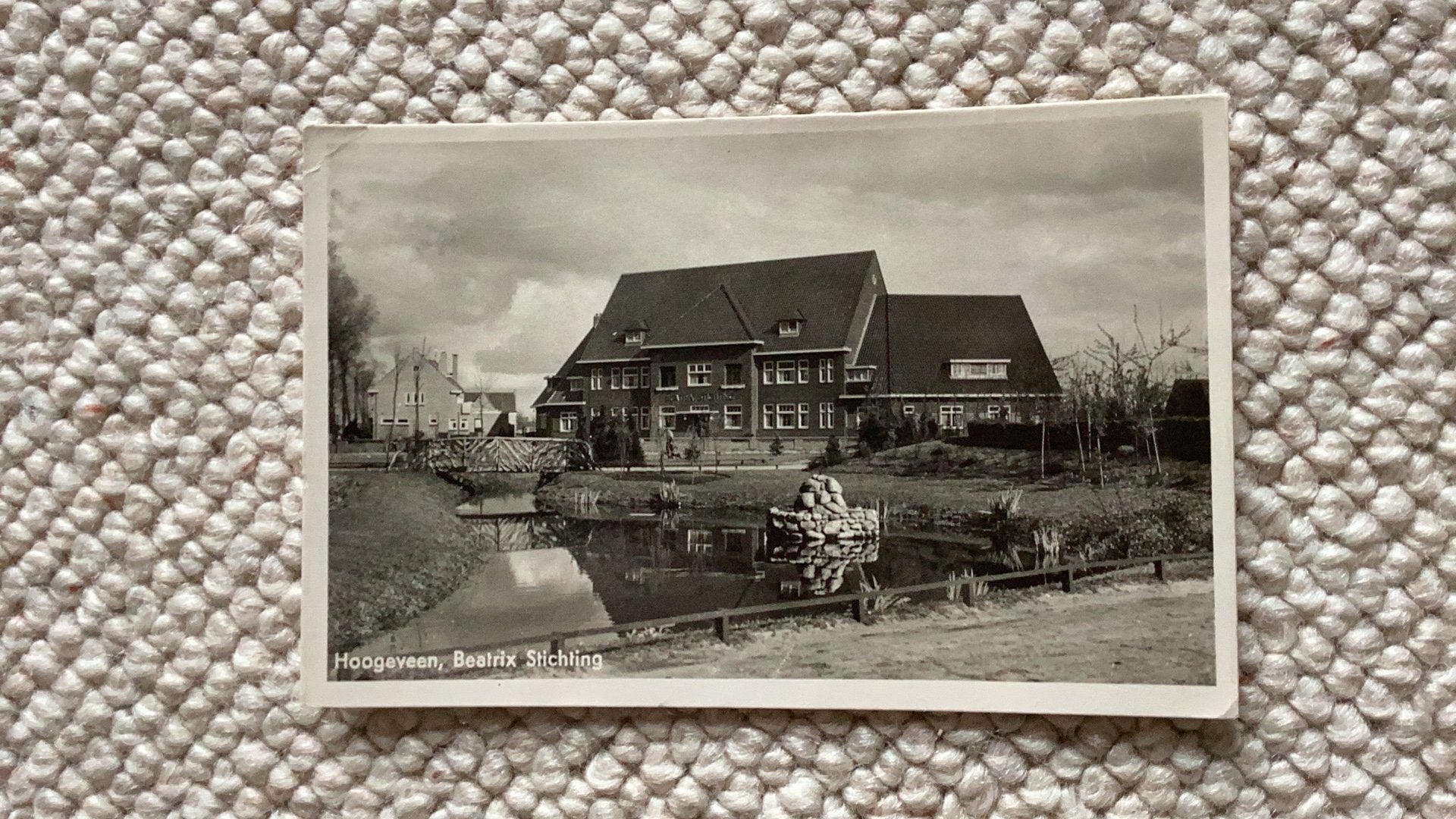 Ansichtkaart Hoogeveen Beatrix Stichting 1948. 987, Ophalen of Verzenden, 1940 tot 1960, Gelopen, Drenthe