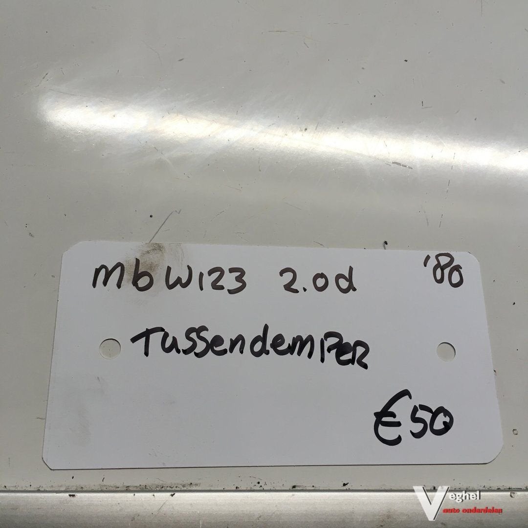 Mercedes W123 2.0 diesel 1980 Middendemper, Auto-onderdelen, Uitlaatsystemen, Ophalen, Gebruikt, -, -