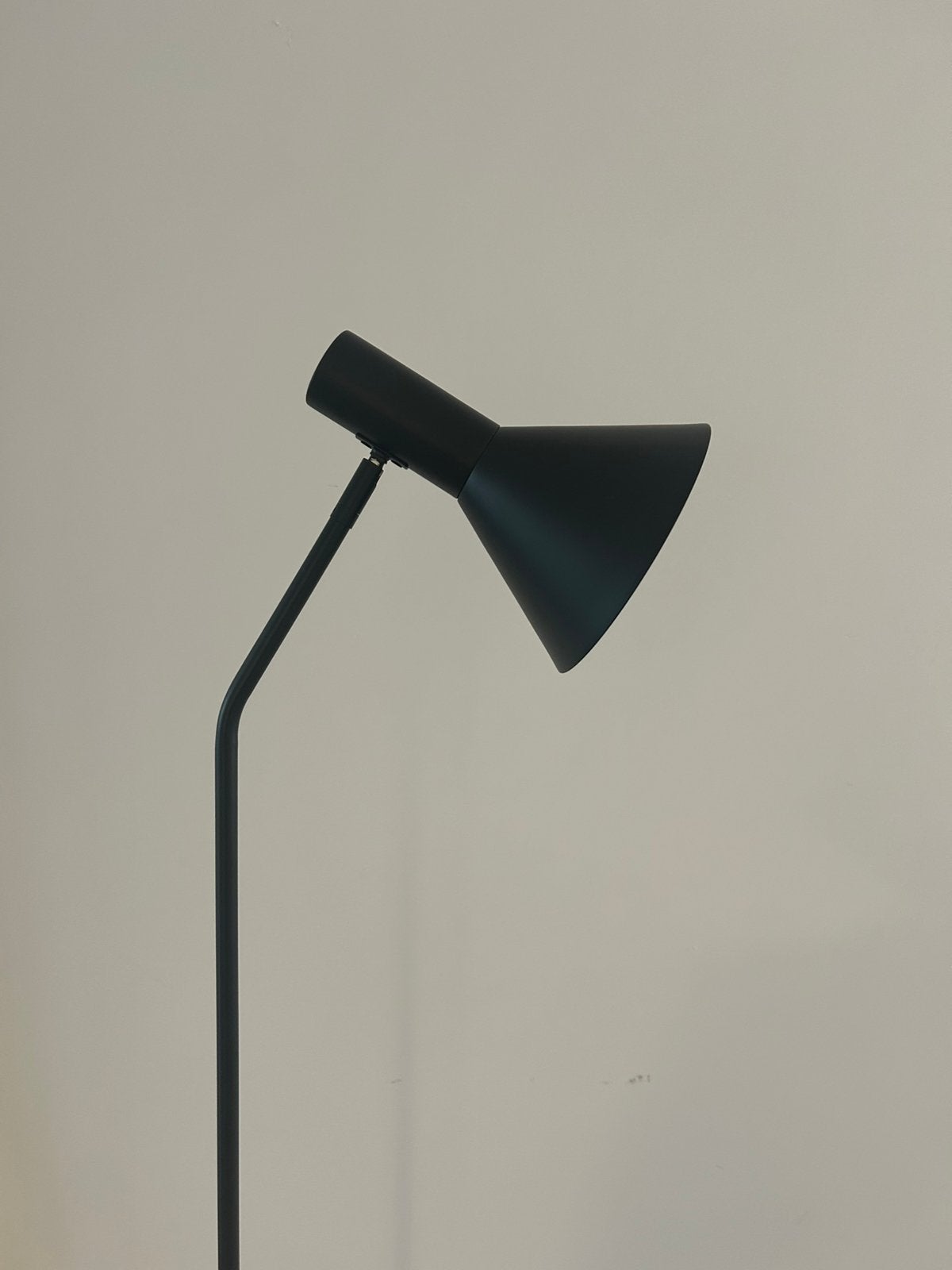Frandsen Lyss vloerlamp zwart, Ophalen of Verzenden, Zo goed als nieuw