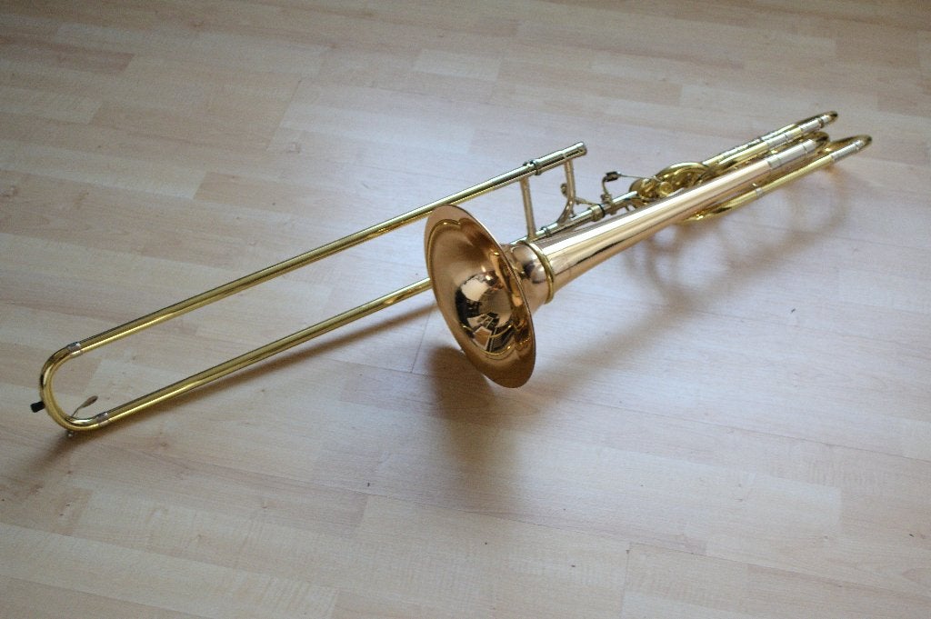 Courtois 551 New York Bastrombone, Ophalen of Verzenden, Zo goed als nieuw, Bas, Met koffer