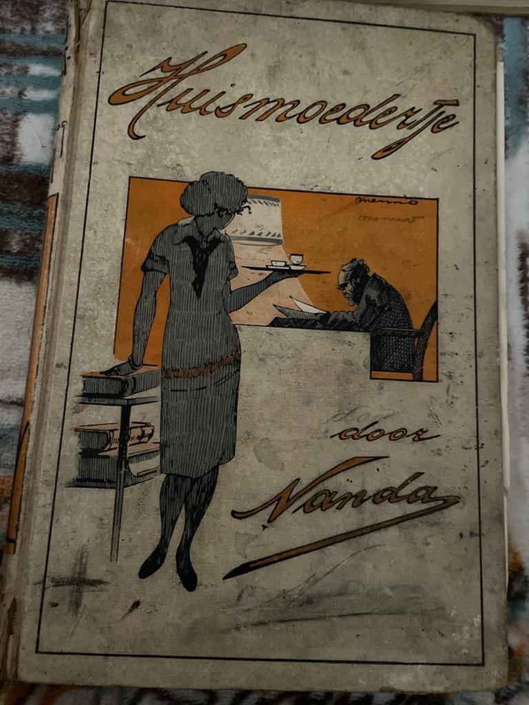 Huismoedertje - Een klassiek verhaal door Nanda, Boeken, Ophalen of Verzenden, Gelezen, Nederland