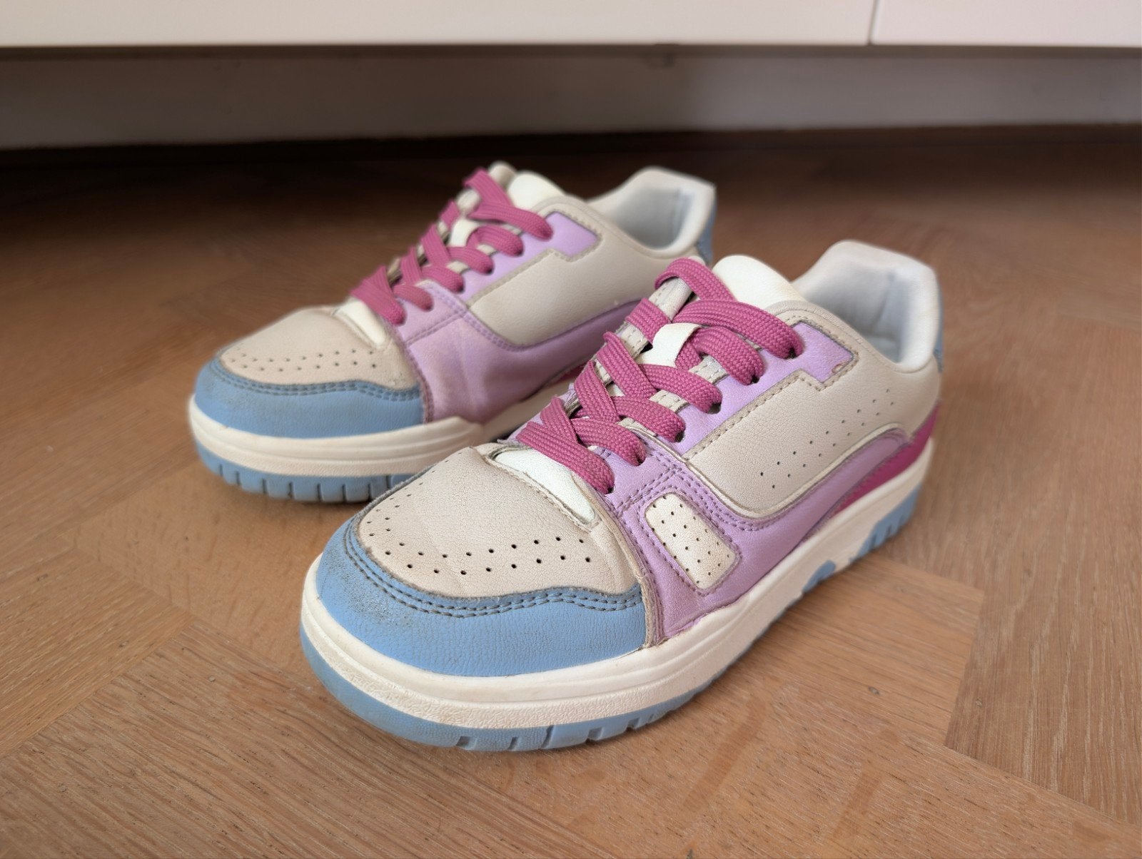 Leuke sneakers vd Shoeby, maat 32, blauw/roze/wit, Gebruikt, Meisje, Schoenen, Ophalen of Verzenden