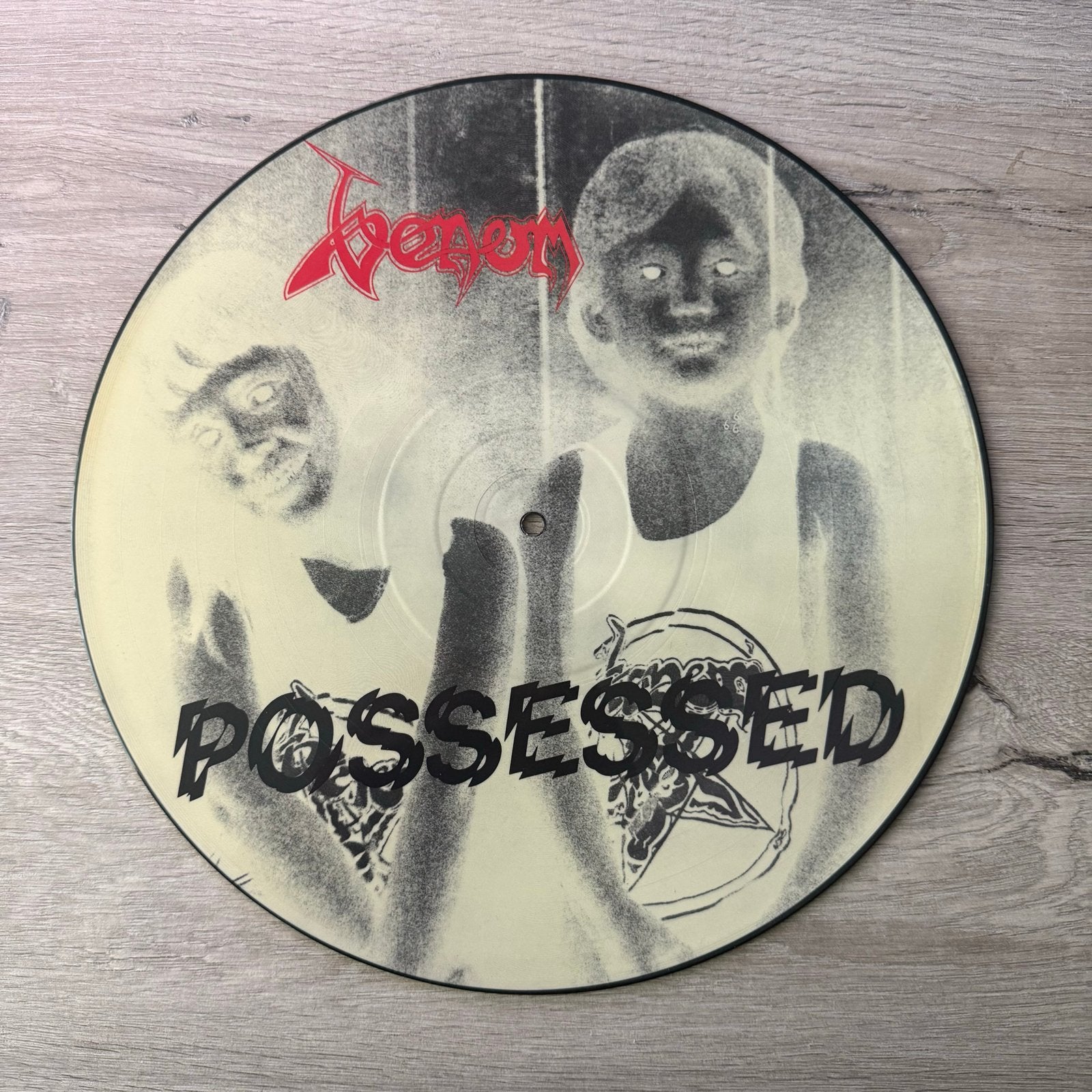 Venom - Possessed Picture Disc LP (1985), LP, Originele persing, Ophalen of Verzenden, Zo goed als nieuw