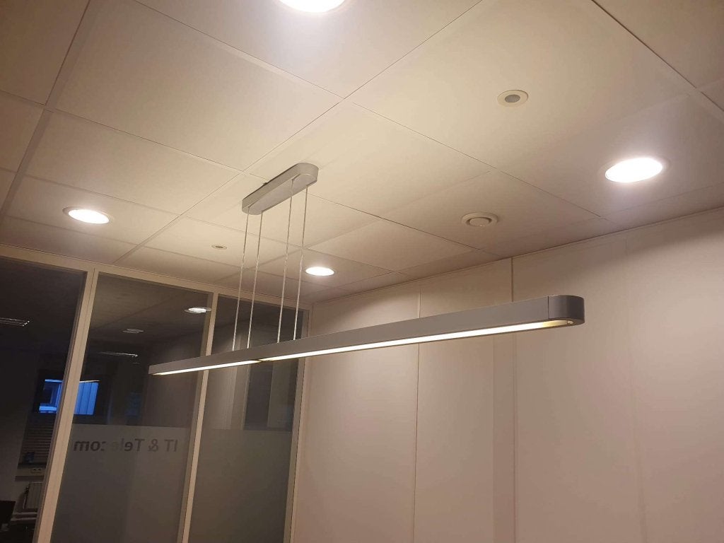 Artemide Talo hanglamp 2 afmetingen 120 of 180 of 240 cm, Huis en Inrichting, Lampen | Hanglampen, Zo goed als nieuw, Artemide