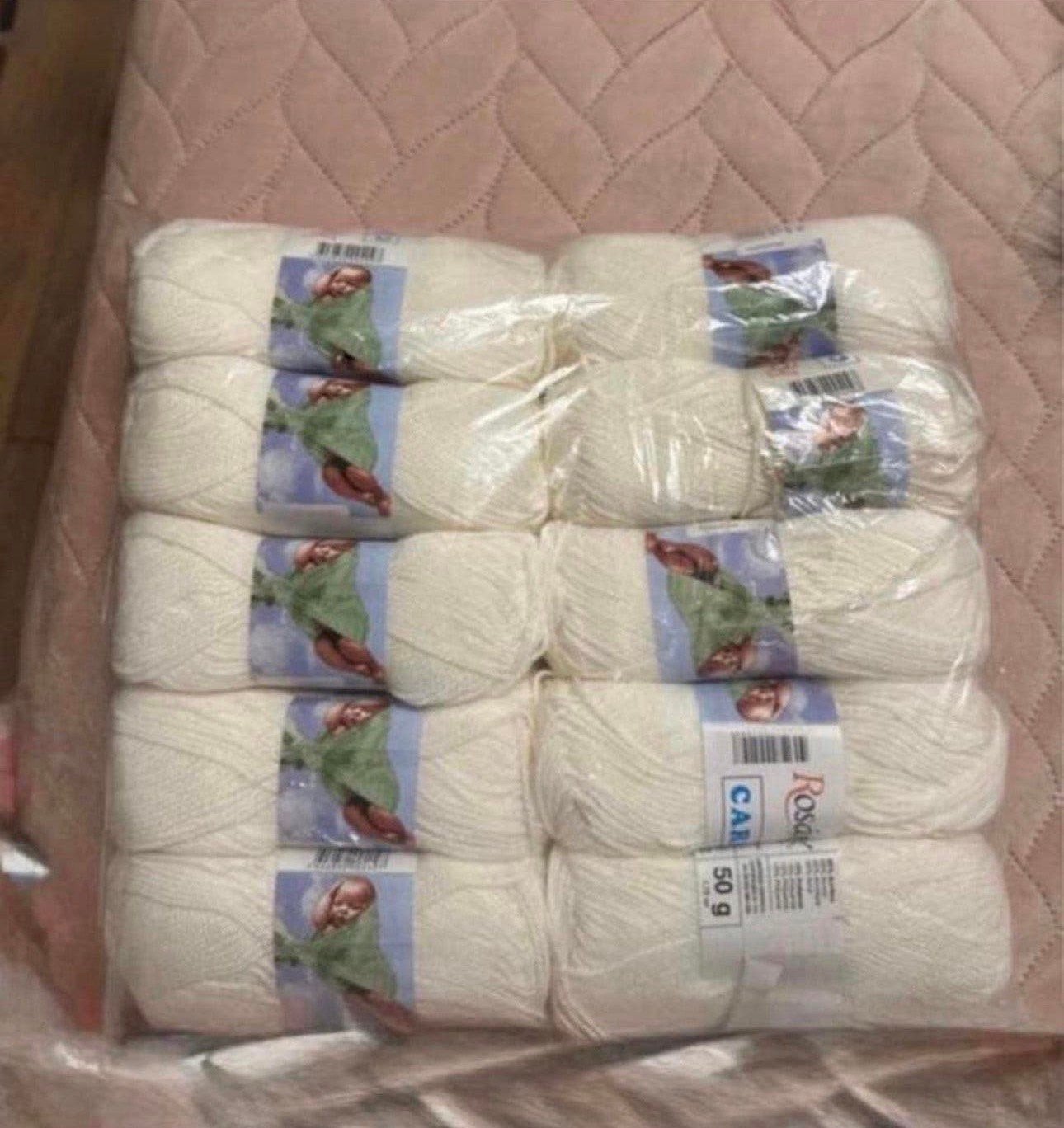 Carcia babywol 10 bolletjes 50 gr., Ophalen of Verzenden, Zo goed als nieuw, Breien of Haken, Wol of Garen