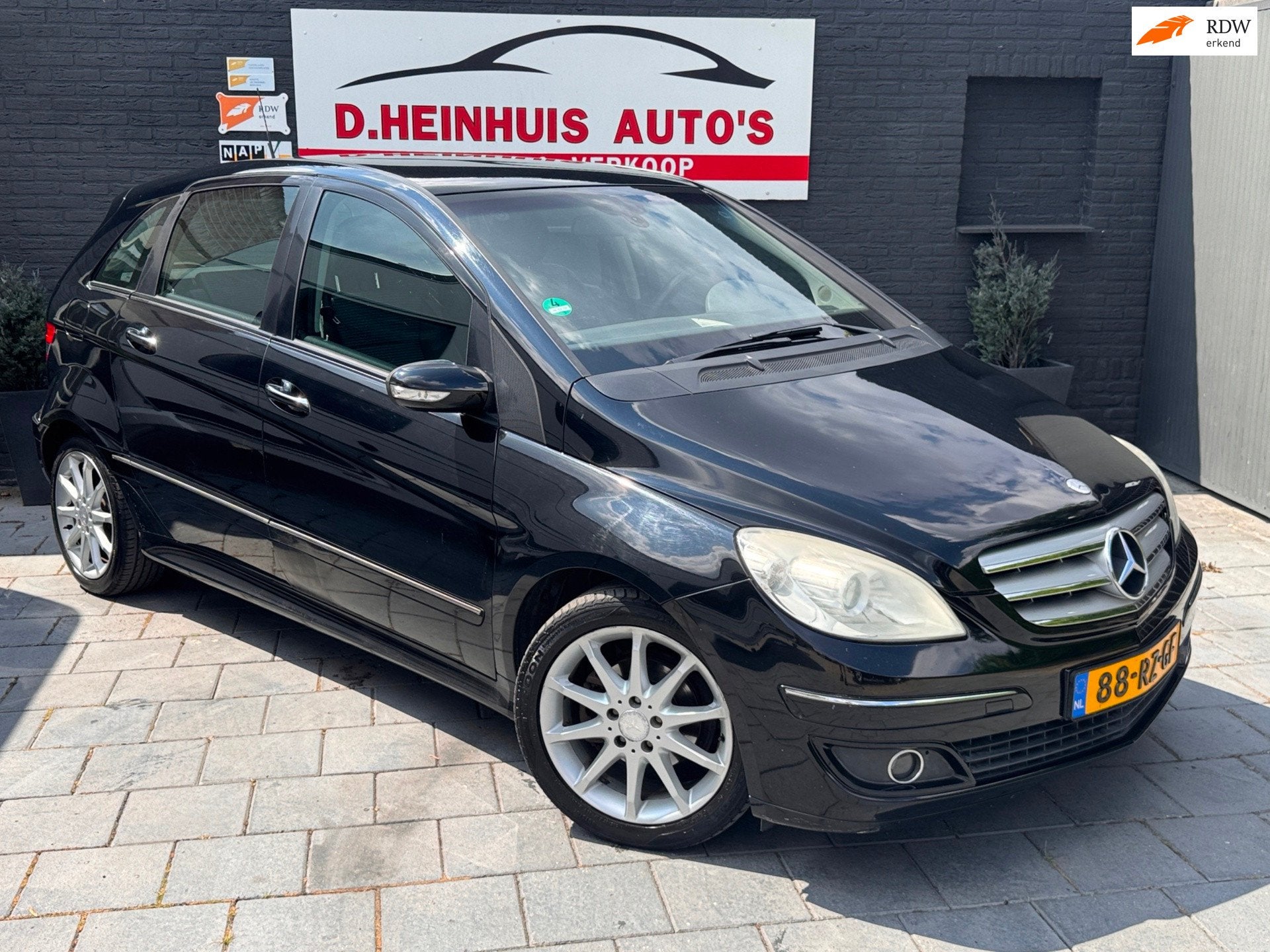 Mercedes-Benz B-klasse 170 NETJES &RIJD GOED, Auto's, Mercedes-Benz, Voorwielaandrijving, Gebruikt, 4 cilinders, 116 pk