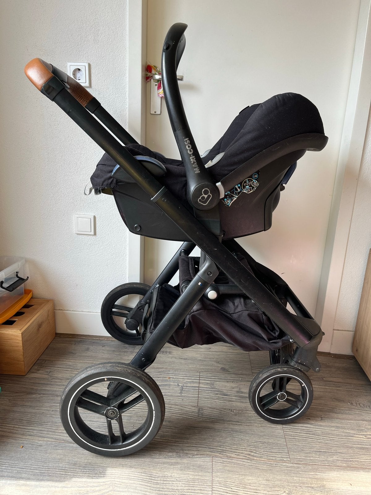 Dubatti One E6 Kinderwagen 2-in-1 met Maxi-Cosi & accessoire