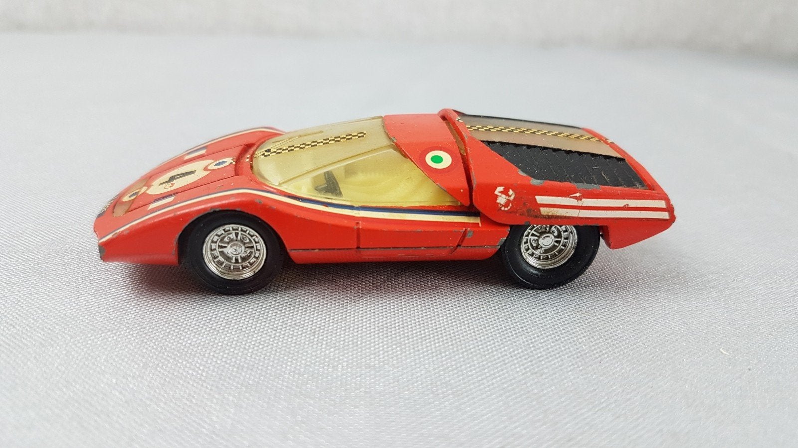 Dinky Toys Fiat Abarth 2000 Pininfarina 1430 Rood, Ophalen of Verzenden, Gebruikt