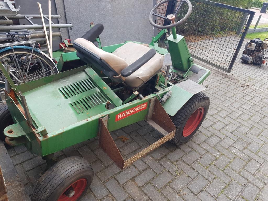 Ransomes maaier onderdelen., Ophalen