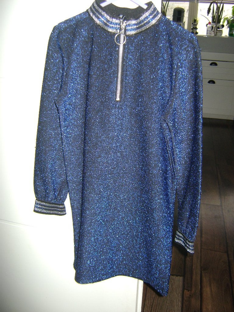 Blauwe glitterjurk met lange mouw - maat 116, Ophalen of Verzenden, Gebruikt, Meisje, Jurk of Rok