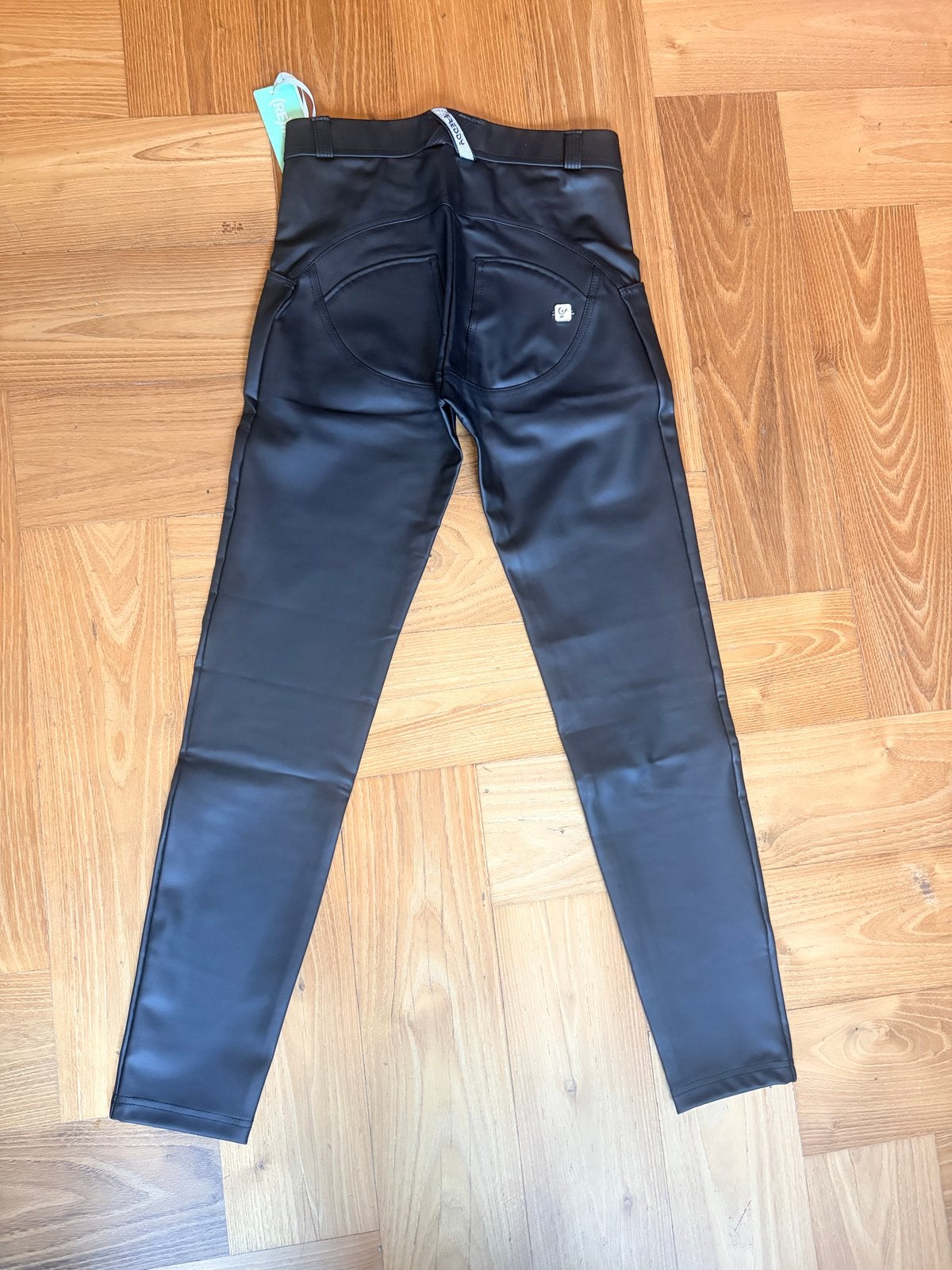 Freddy WR.UP broek zwart leerlook maat S, Zwart, Nieuw, Ophalen of Verzenden, Maat 36 (S)