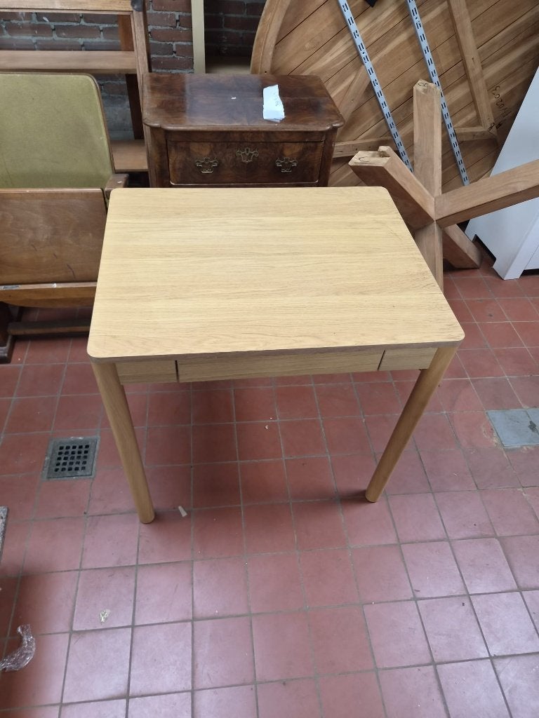 tafel Scandinavisch design lade eikenfineer  CS27232, Overige materialen, Gebruikt, Vierkant, Scandinavisch