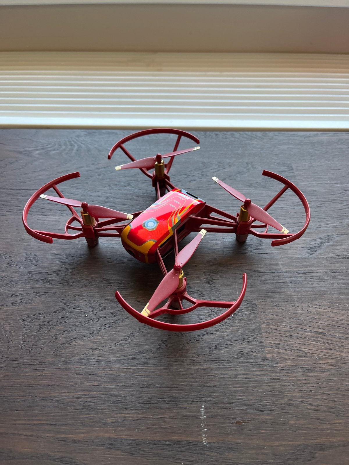DJI Tello Iron Man Edition drone - zonder accu, Basiskwaliteit, Verzenden, Minder dan 100 meter, Speelgoeddrone